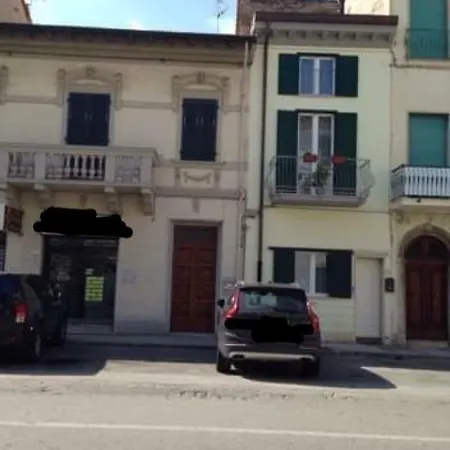 Casa Vacanze Foscolomare Viareggio Exterior photo